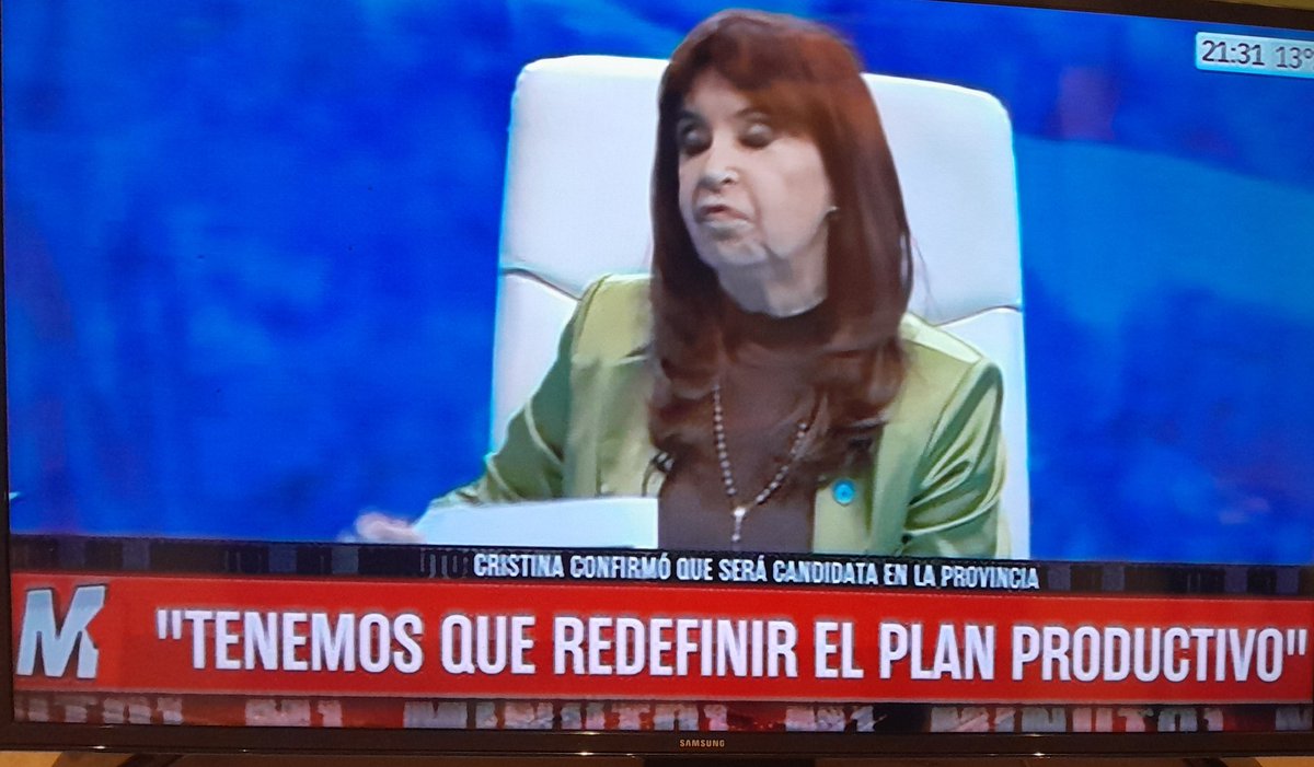 #CristinaEnM1
<a href="/CFKArgentina/">Cristina Kirchner</a>

Por una Argentina Productiva y Sustentable que piense un país integral con polos productivos de agregado de valor, tecnológicos y de comercialización justa. 

Un modelo con el centro en el Ser Humano pensando su desarrollo cuidando la naturaleza.