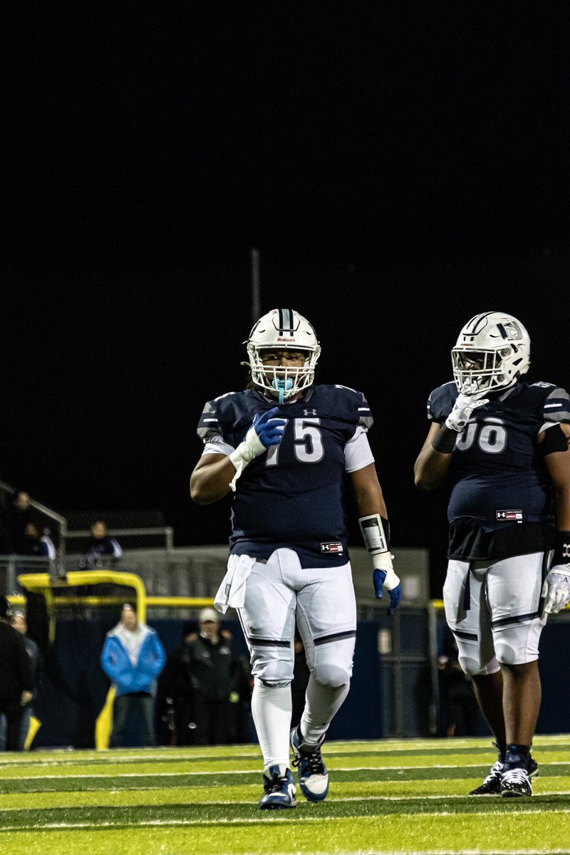 I will be attending the AVC mega camp as a DL can’t wait to ball out <a href="/UCFOOTBALLNJ/">Union City Football</a> <a href="/IvanIvramos/">Ivan Ramos</a> MY HIGHLIGHTS ARE PINNED IN MY PROFILE
