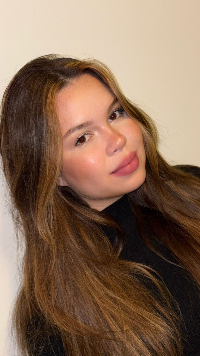 revivalenagmz's tweet photo. eu / / minha fav https://t.co/DbVoqU1zea