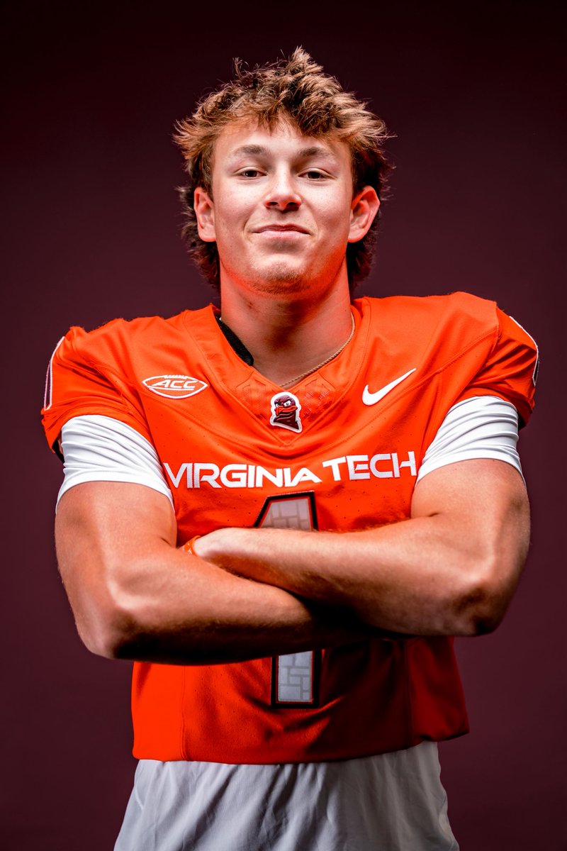 t_riley5's tweet image. Awesome OV in Blacksburg! Huge thanks to all the VT Coaches and Staff for a great weekend! @coachbrentdavis @Coach_Moyseenko @coachstuholt @CoachPMonty @CoachPryVT @HokiesFB