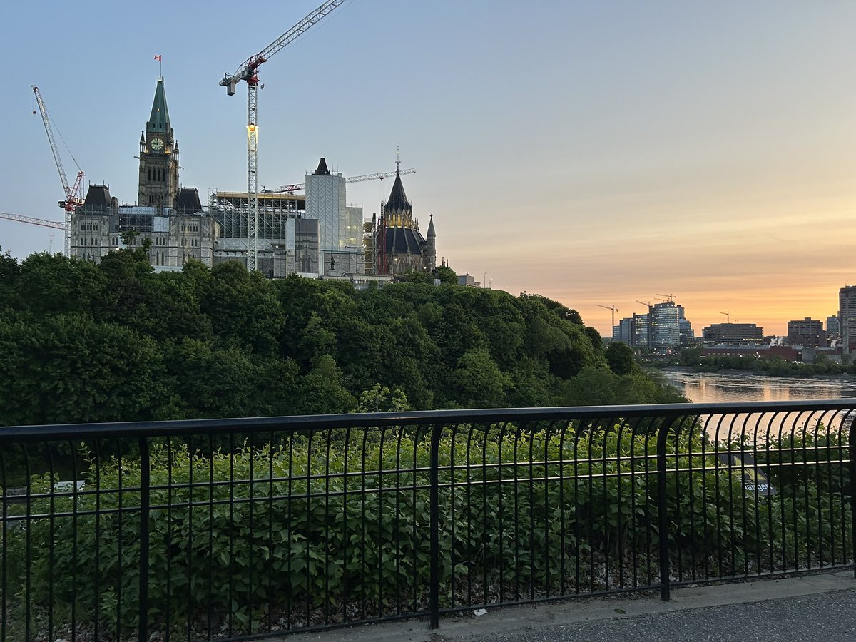 Sunset by Parliament Hill.  Excited for important learning at the <a href="/CatholicEdu/">OCSTA</a> Indigenous Education Conference! Grateful for this incredible place.  ❤️