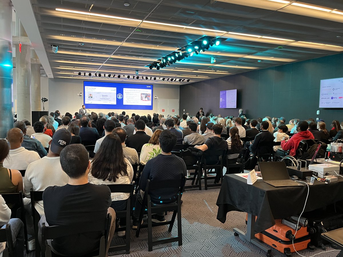 jimmalatras's tweet image. Robots. Drones. Exoskeletons. And a packed house! NY Tech Alliance lit up Civic Hall for #NYCTechWeek w/ demos from Journey, Pickle, Rise, NYU, Sientis, Skyline & Wandercraft. The future of AI driven robotics is here — and NYC showed up.