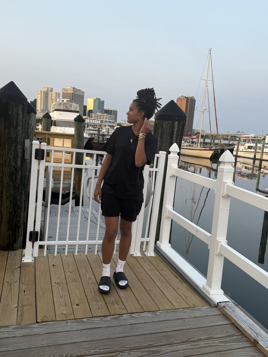 HAPPY 90Th BIRTHDAY GRANDAD !!!!! stop what you doing an wish my grandad a happy birthday he’s a Vietnam Veteran &amp; I love him so much ! Not even stage 4 is going to stop him . Love you grandad ! Fish &amp; Slips Marina Raw Bar &amp; Grill in Portsmouth VA for the W … delicious!!!