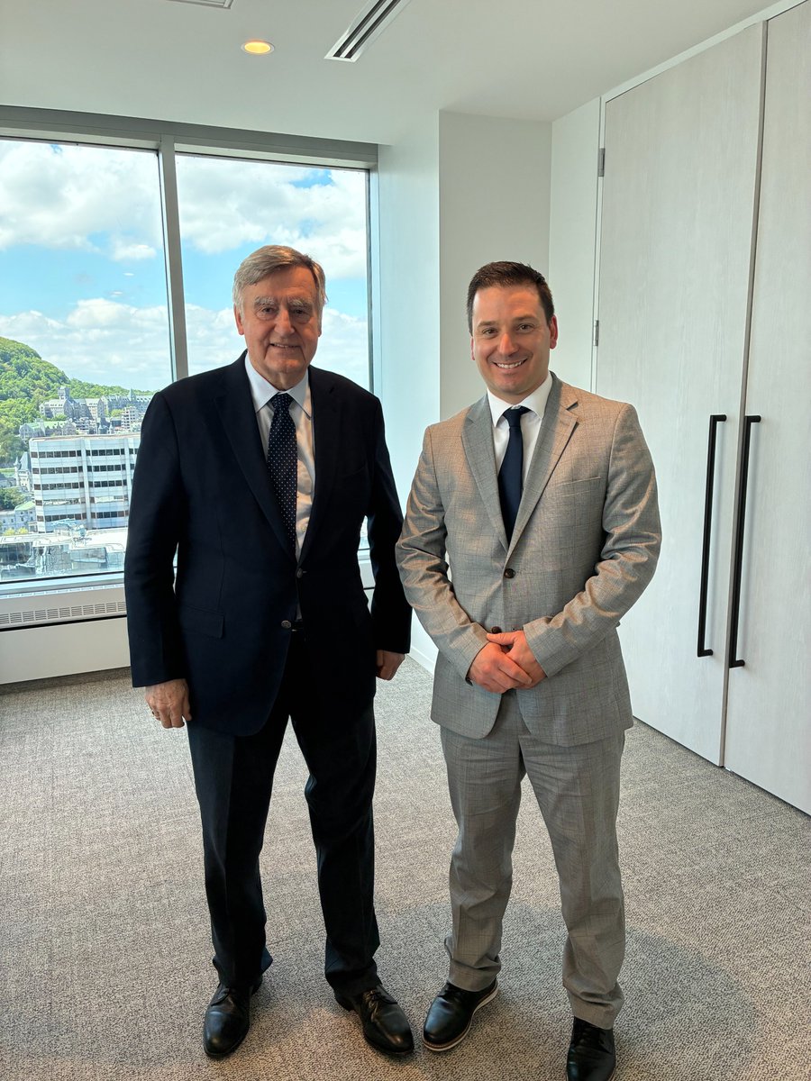SJB_CAQ's tweet image. Avec l’ancien premier ministre du Québec Lucien Bouchard, vendredi dernier, pour échanger sur les défis constitutionnels du Québec.