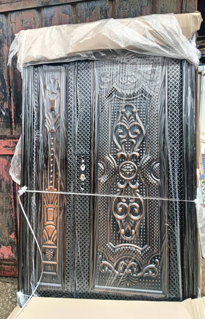 Italian security doors with premium copper and oak available in 3ft &amp; 4ft 

Location: Lagos 
Nationwide delivery ✅

WhatsApp 
wa.me/2348030815558

wa.me/2348054093004

NATIONWIDE DELIVERY 🚚