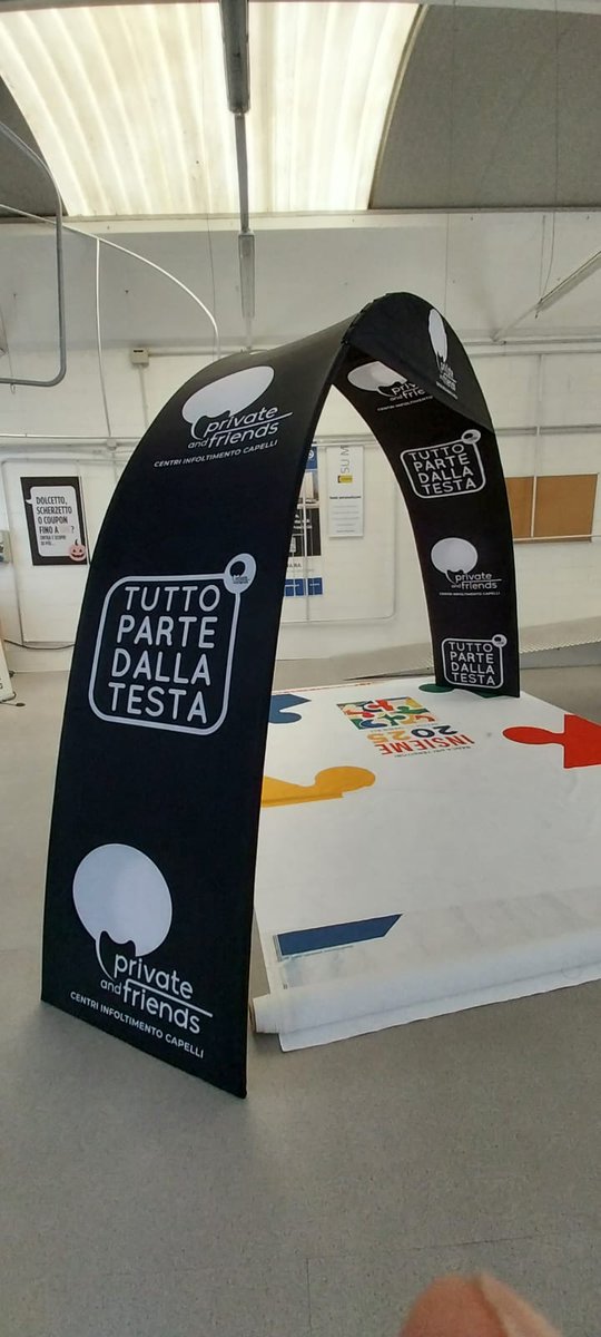 sumisuratweet's tweet image. Arco pubblicitario: struttura componibile in alluminio e stampa tessuto
#controlloqualità #arco #stampatessuto