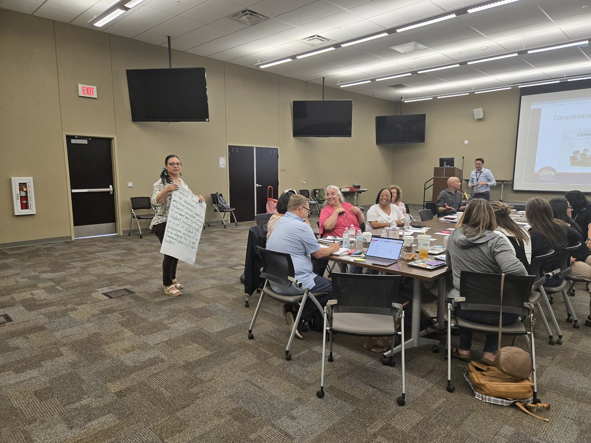 ignacior38's tweet image. Proud to join LCPS leaders this morning at the LCPS QTEL Institute with Dr. Aída Walqui & Leslie Hamburger—powerful learning for equity & excellence.
Another cohort also engaged in Standards-Based Learning to elevate clarity, consistency & rigor for all students. @LCPSnet