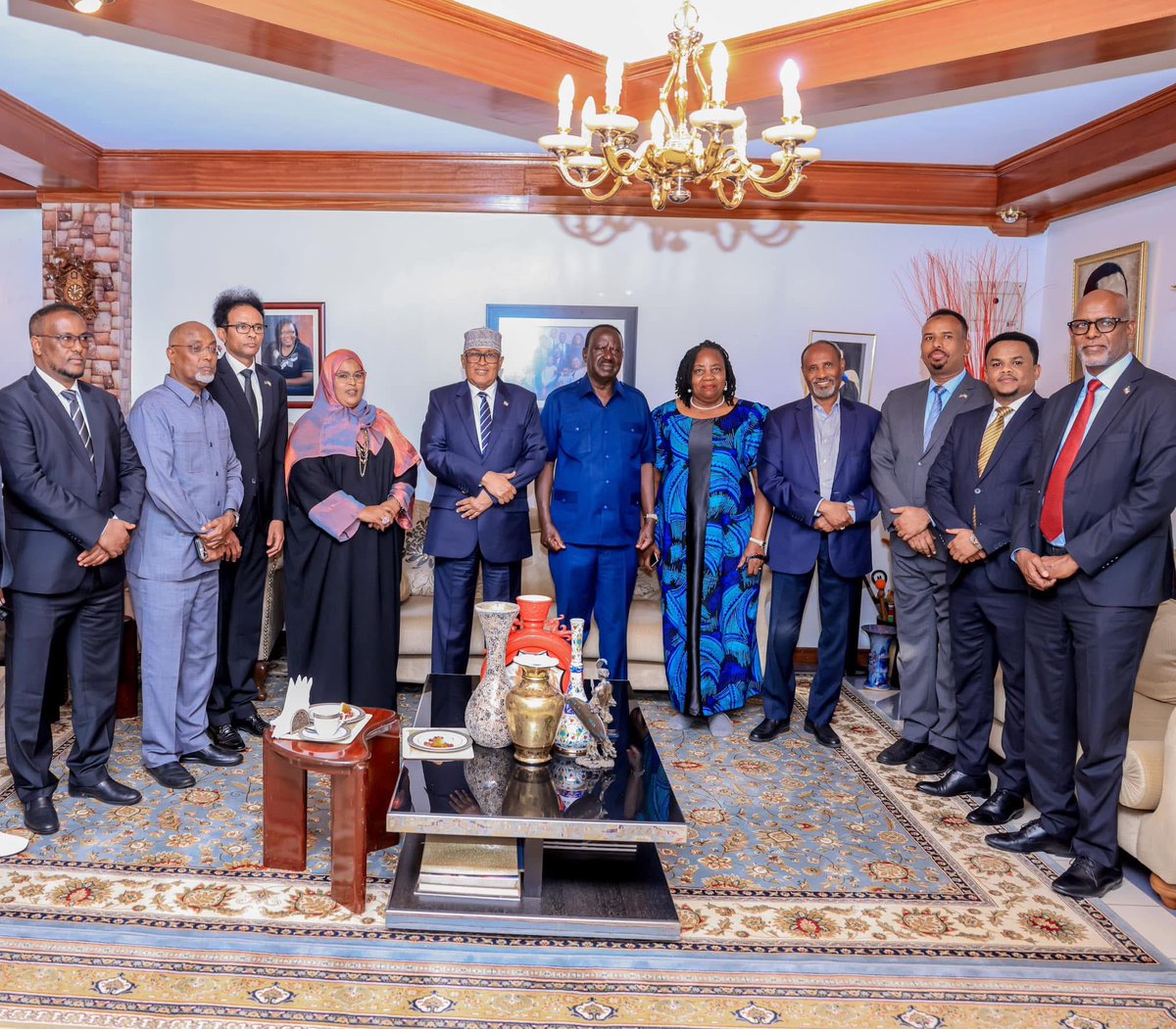 Somaliland President H.E. Abdirahman Mohamed Abdillahi was hosted by former Kenyan Prime Minister Raila Odinga at his Karen residence in Nairobi for strategic talks.

The discussions centered on strengthening bilateral ties, regional stability, and shared interests in the Horn of