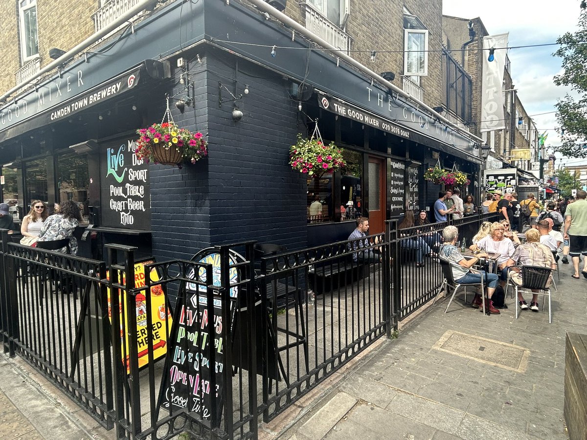 PubsSaving's tweet image. Always great to visit The Good Mixer, Camden!  New streatery/outdoor seating. #camden #pubs #pooltable