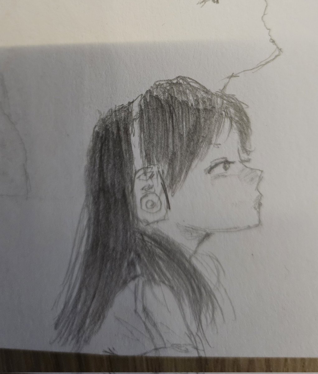 rubydvng's tweet photo. Training how to do hair. #pencildrawing #graphiteart #sketchdrawing #traditionalart #portraitdrawing #artstudy #artreference #koreanartstyle #prettygirlsketch  #aestheticart #feminineart  #artwork_daily #artsharing #sketchbookdaily #drawingoftheday #artaccount #artspotlight https://t.co/bkpqHvAhiy