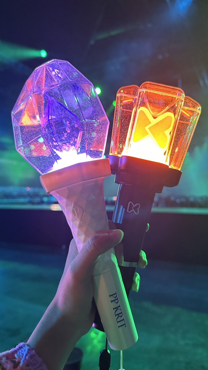 ♡ 𝐬𝐧 — 🎱🍀 tweet media