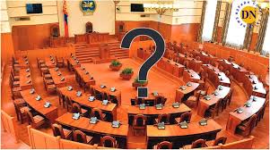 МАН-ын хагарал дараагийн Ерөнхий сайдаа томилж чадахгүй нөцхөл байдал руу орвол Үндсэн хуулийн дагуу энэ парламент тарна‼️
Тэгэхээр МАН-ын удирдах зөвлөлөөс бага хуралд хэнийг ерөнхий сайдаар томилох вэ гэдэг санал оруулахаас бүх зүйл шалтгаална‼️