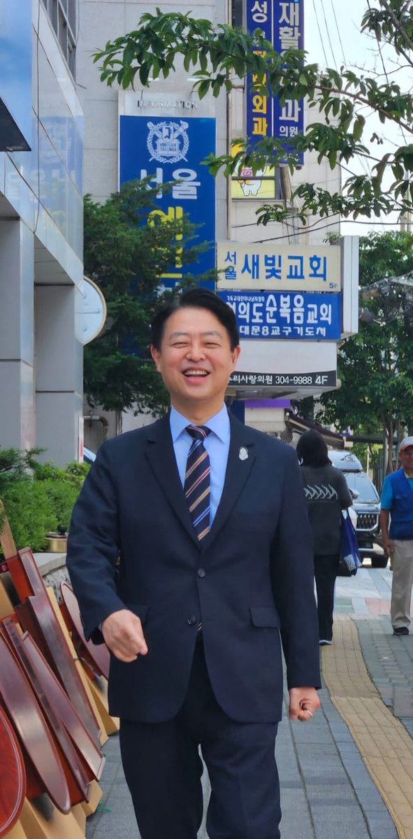 "3표가 부족합니다."
지금 투표하러 갑시다!