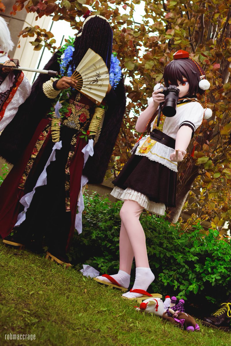 bit of a double spoiler
🖕the other tengu 

📷: @ robmaccrage on instagram/FB/threads

#kigurumi #東方Project