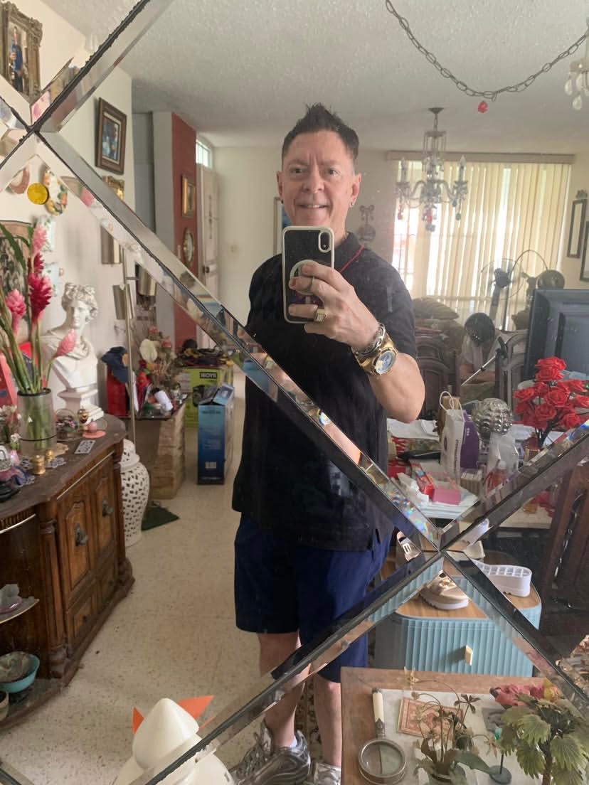 mikelestat1's tweet image. #weeklyvibes #viernessocial 👕Phat Pharm 🩳Kenneth Cole 👟FILA USA ⏱️Invicta Watch 
⛓️King Tribalcuff JCPenney ⛓️Temu