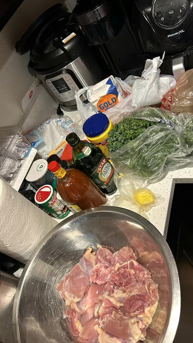 areuokeyannie's tweet image. started. 😈