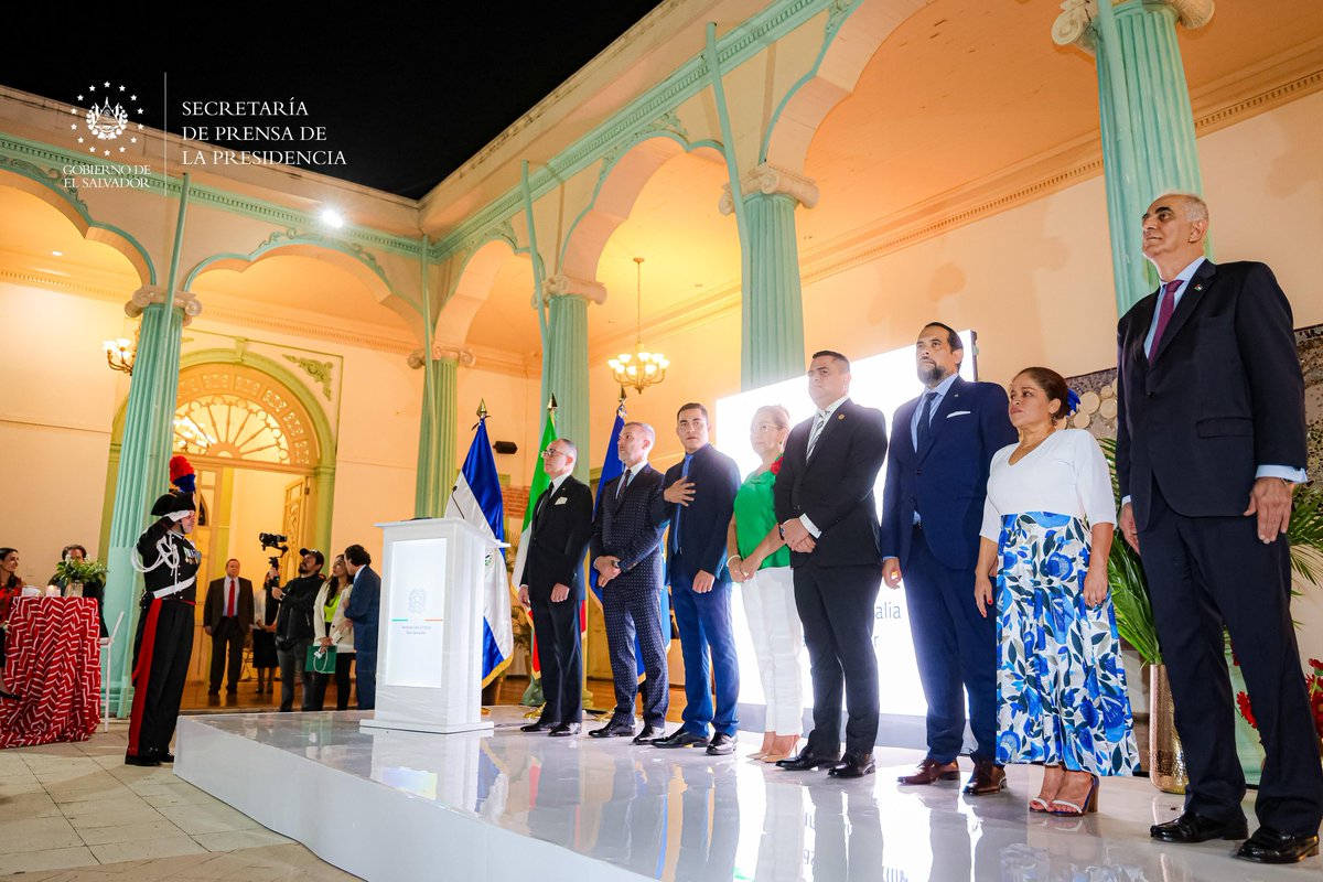Secretaría de Prensa de la Presidencia (@secprensasv) on Twitter photo #FiestaDeLaRepública | Este 2 de junio, el Gobierno del Presidente <a href="/nayibbukele/">Nayib Bukele</a> acompaña a la embajada de Italia (<a href="/italyinsalvador/">Italy in El Salvador</a>) y a la comunidad italiana en El Salvador en la conmemoración del 79.º aniversario de la Festa della Repubblica Italiana (Fiesta de la República #FiestaDeLaRepública | Este 2 de junio, el Gobierno del Presidente <a href="/nayibbukele/">Nayib Bukele</a> acompaña a la embajada de Italia (<a href="/italyinsalvador/">Italy in El Salvador</a>) y a la comunidad italiana en El Salvador en la conmemoración del 79.º aniversario de la Festa della Repubblica Italiana (Fiesta de la República