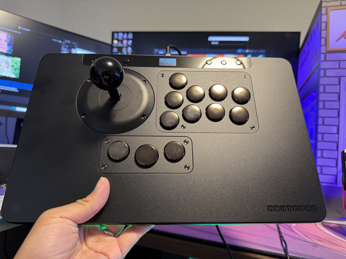 JWonggg's tweet photo. I am so excited to try the stick module for the Hautepad and so easy to install and switch to leverless and lever 

Thank you @Haute42_ damn this might’ve changed the game OMG https://t.co/aXL3L4zvMU