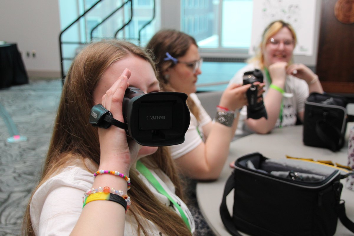 UNDCommDept's tweet photo. Day 1 of #DSS25 is in the books! Students got to know each other, toured the COMM department, practiced with equipment, met their community partners, &amp; learned about community journalism. 🎬📷 Stay tuned for tomorrow’s field trip to WDAY!
#UNDcomm #UNDigitalStorytelling #UNDproud https://t.co/zENXLkhIQH