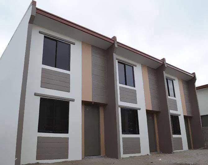 joao_esquejo's tweet photo. There's nothing like the joy of stepping into your very own home, and 𝗰𝗿𝗲𝗮���𝗲 𝘆𝗼𝘂𝗿 𝗯𝗲𝘀𝘁 𝗺𝗲𝗺𝗼𝗿𝗶𝗲𝘀! 🏠✨

📍 𝗡𝘂𝗲𝘃𝗮 𝗧𝗿𝗼𝗽𝗶𝗰𝗮𝗻𝗮
Lot Area: 𝟰𝟴 𝘀𝗾.𝗺 | Floor Area: 𝟰𝟰 𝘀𝗾.𝗺

✅ Start by investing in your future for as low as ₱𝟳,𝟬𝟬𝟬/month. https://t.co/jJJAik3soE