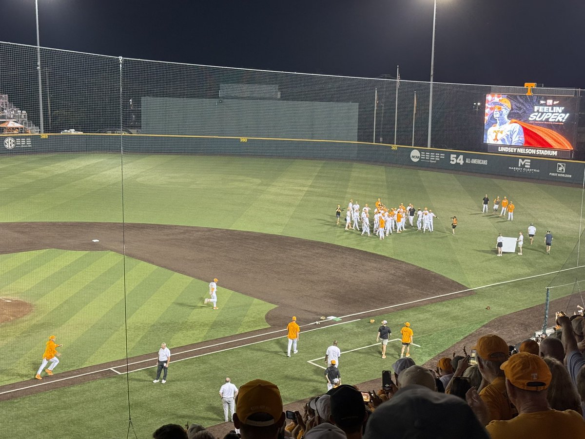 SECandMLBBlog's tweet image. That’s a top 3, maybe second best game I’ve been to in Lindsey Nelson Stadium. The team came through with big hits, incredible pitching, and one of the best crowd atmospheres made it what it was. Regional Champs. #Vols