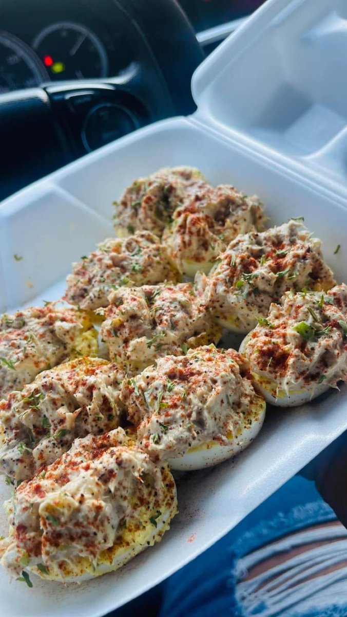Devilled eggs topped with tuna 🍣!!!

How many are you grabbing?