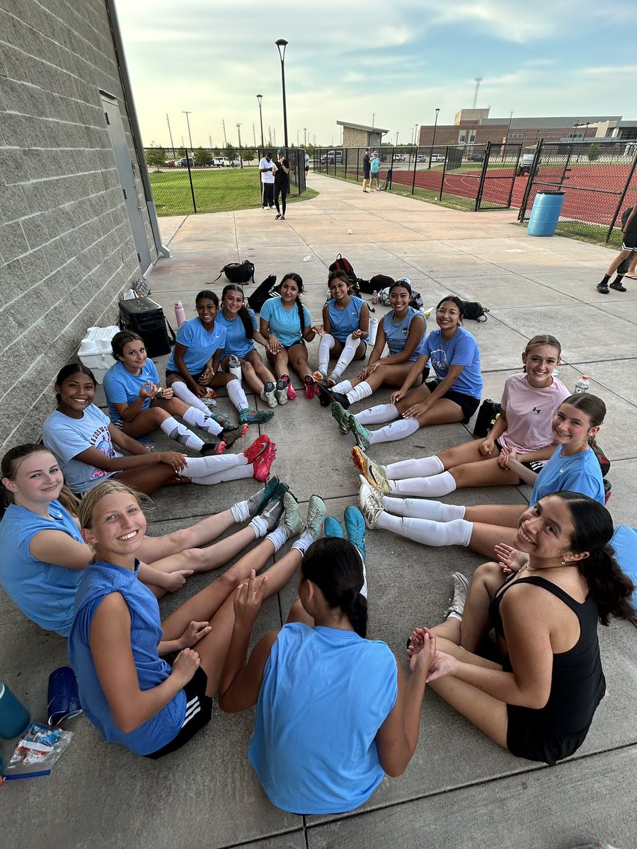 LadyBucSoccer's tweet photo. Fun night of 7v7! https://t.co/9TYeP2Tn0y