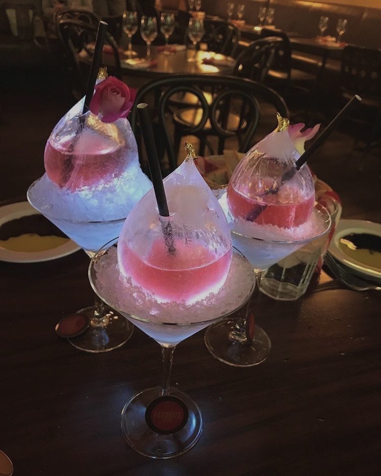 DelilahGod72792's tweet photo. Just another girls’ night… courtesy of the usual admirers. 🍸💸 #SpoiledNotSorry #HighandWorshipped https://t.co/EwnPO1Pcev