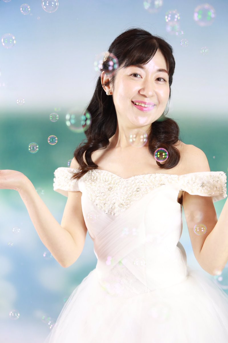 SainaRio's tweet photo. ブライダルモデル👰✨

🍀-爽やかスタイル-🍀
シャボン玉はCG画像ではなく、本当に飛ばしています🫧🌈

#モデル
#model 
#ファッションモデル 
#fashionmodel 
#ブライダルモデル
#bridalmodel 
#ファッション 
#ブライダル 
#ウェディング https://t.co/5zsGWwoHXI