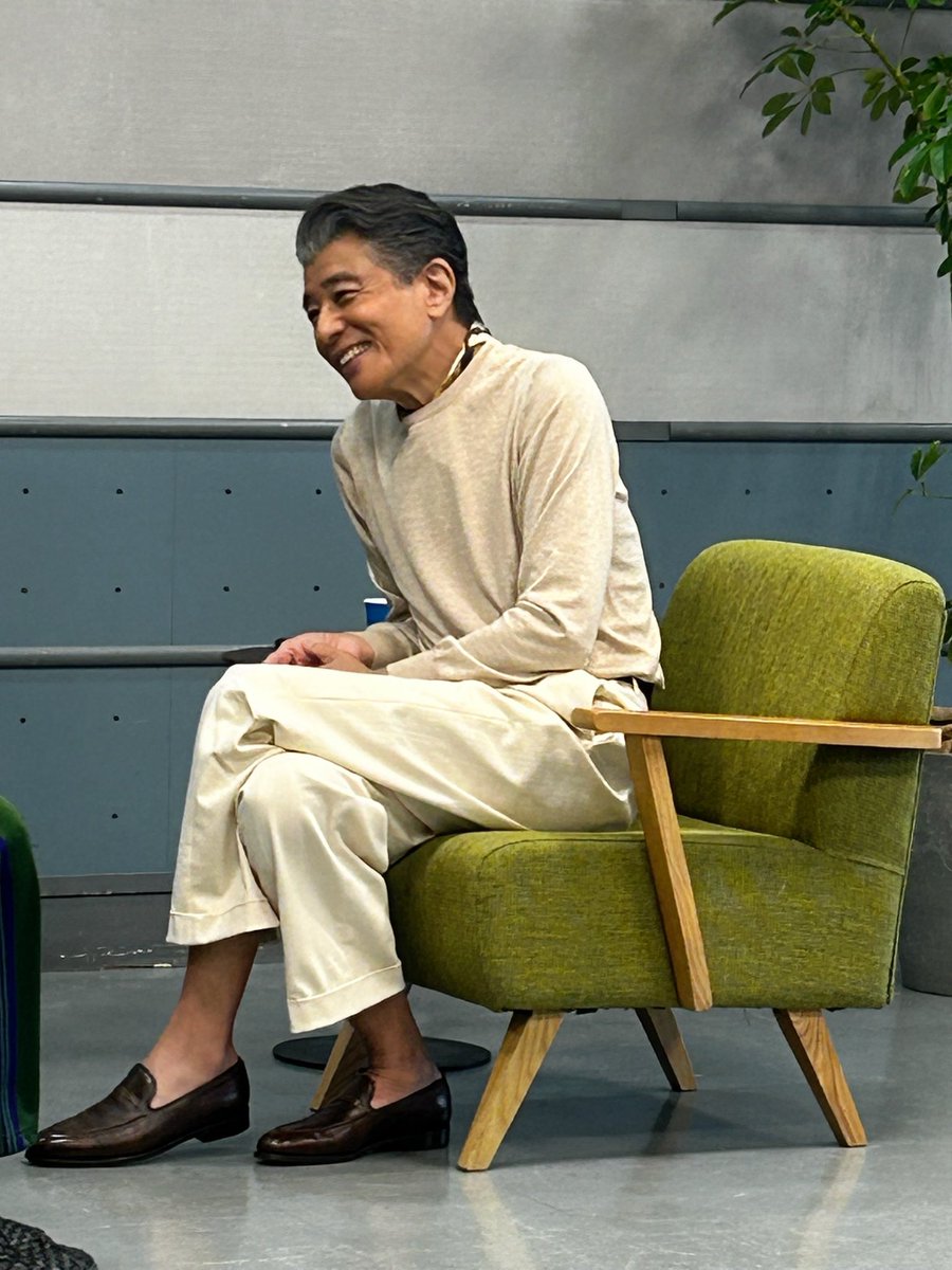 舘ひろし 2f7fe4b26d4a31483ebcc371685d5b