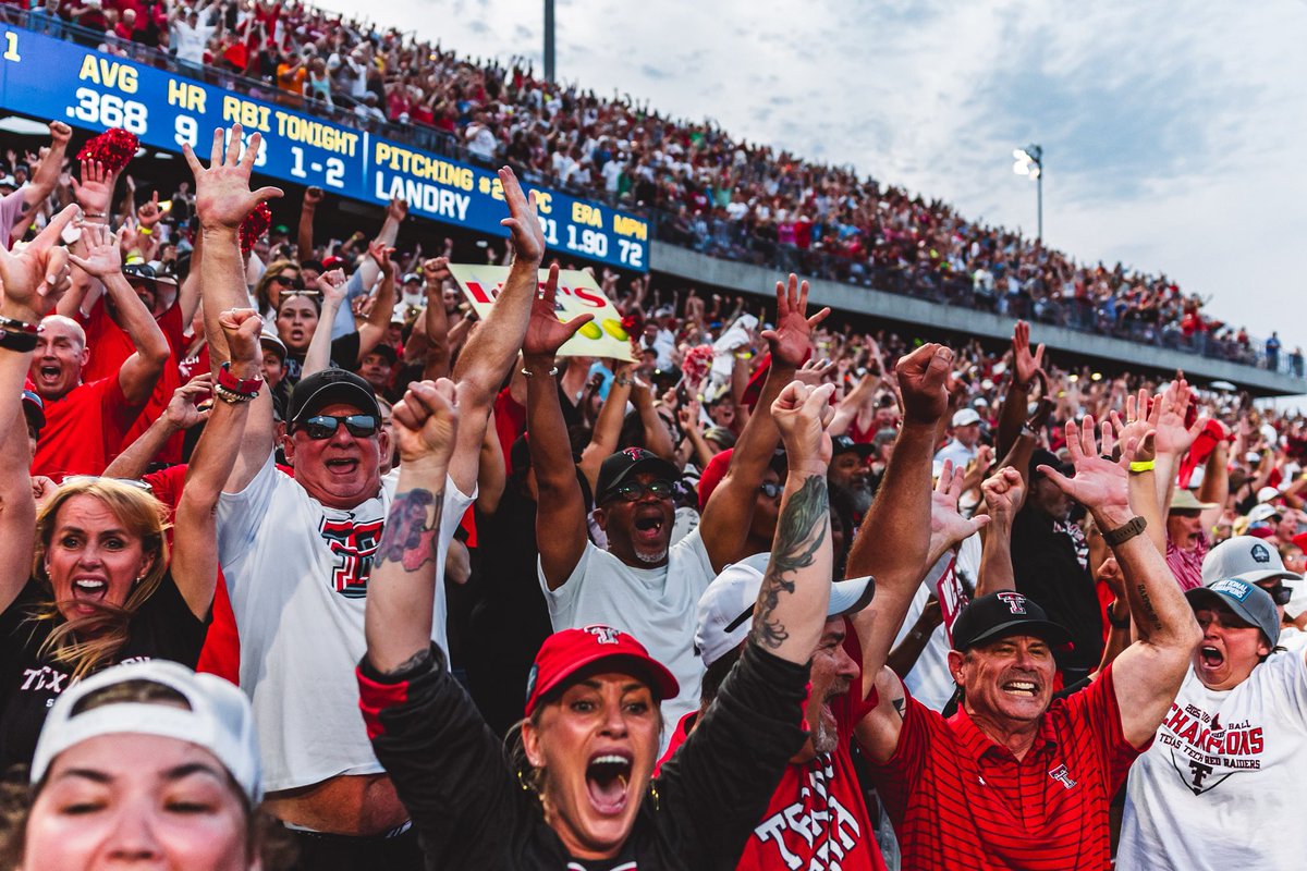 Kenny Perry 🌵 (@coachkennyperry) on Twitter photo I keep telling you. Don’t let <a href="/TexasTechSB/">Texas Tech Softball</a> and the Red Raider fan base get hot 🥵. #WCWS #WreckEm I keep telling you. Don’t let <a href="/TexasTechSB/">Texas Tech Softball</a> and the Red Raider fan base get hot 🥵. #WCWS #WreckEm