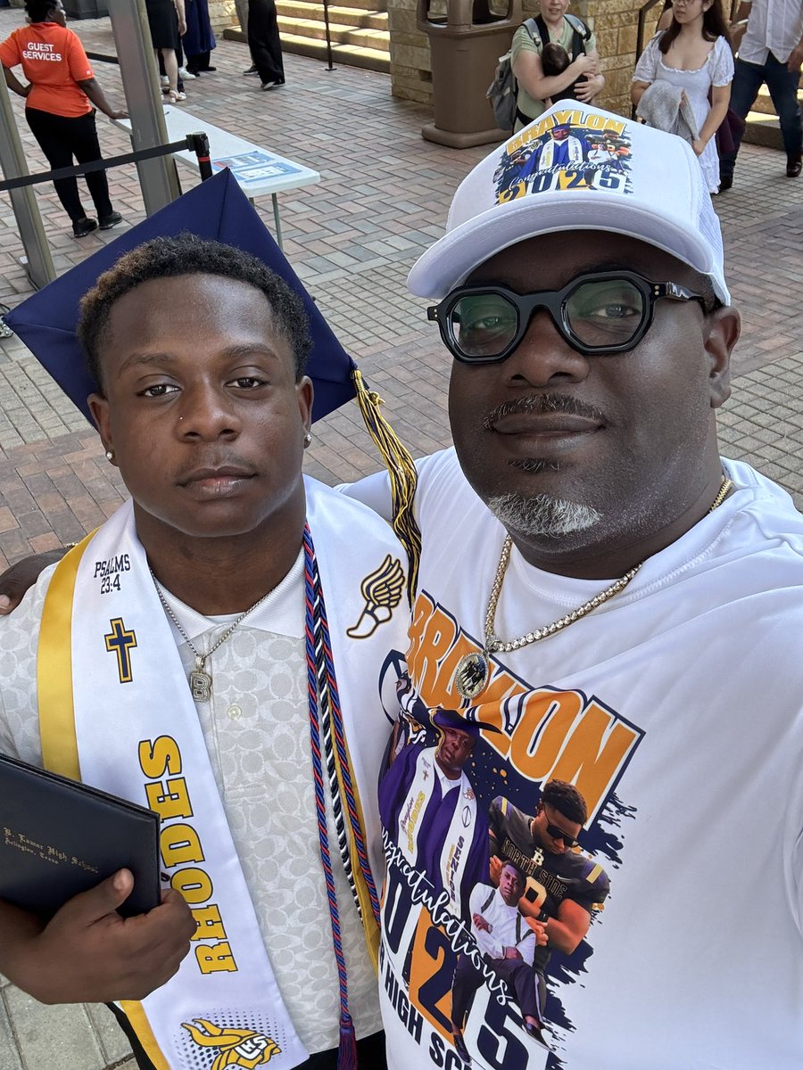 Brannon Rhodes (@brotha_rhodes) on Twitter photo Iβm on cloud 9 , 10, 11 & 1000 !!! My boy graduated high school , today.
Heβs headed to <a href="/UAPBLionsRoar/">ππ¨π₯πππ§ ππ’π¨π§π¬ πππ‘π₯πππ’ππ¬</a> on a track scholarship, in a few months . Iβm on cloud 9 , 10, 11 & 1000 !!! My boy graduated high school , today.
Heβs headed to <a href="/UAPBLionsRoar/">ππ¨π₯πππ§ ππ’π¨π§π¬ πππ‘π₯πππ’ππ¬</a> on a track scholarship, in a few months .