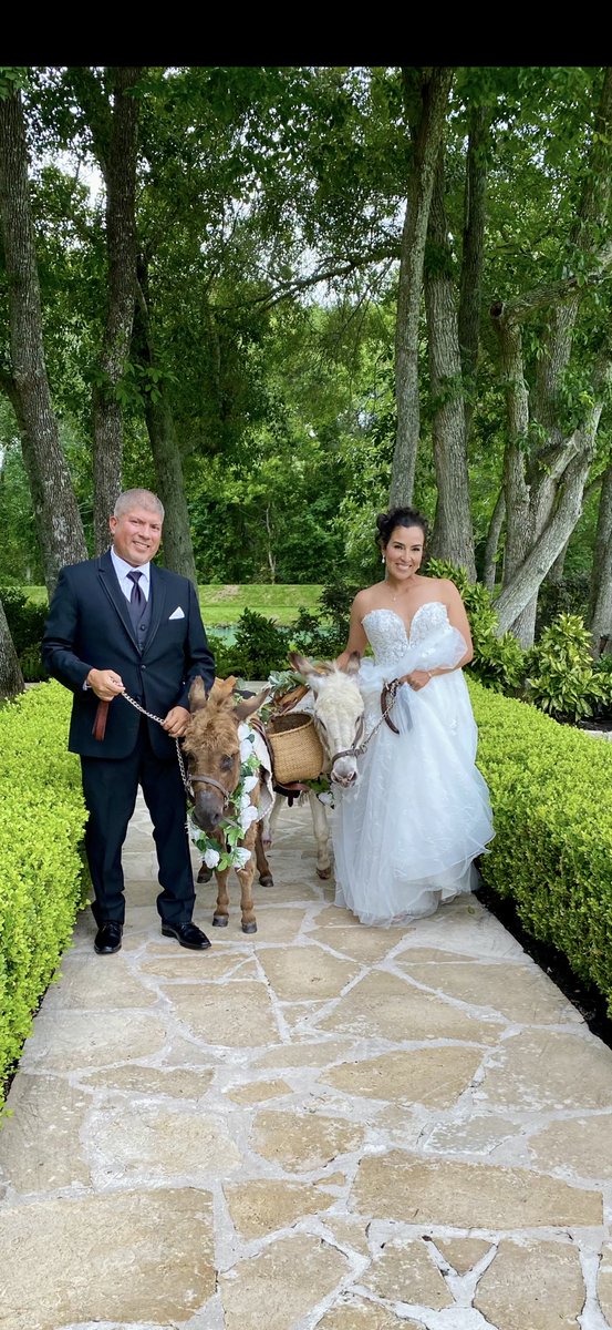 This teacher got married!!!
#KATYISDSummer 
<a href="/katyisd/">Katy ISD</a>