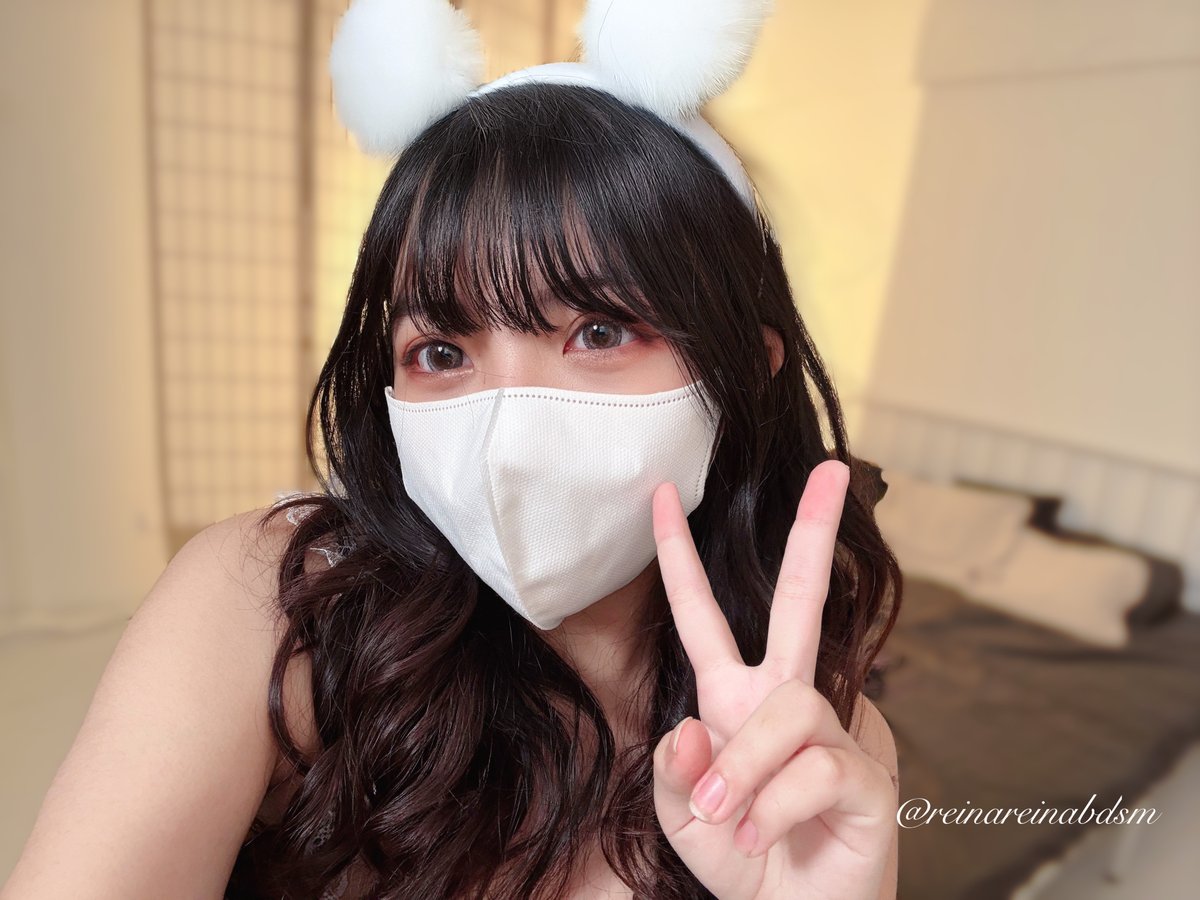 前幾天帳號被鎖住🥹以為有藍勾勾就不會
大家我回來惹！就是那個色色蕾娜回來惹啦(ㆀ˘･з･˘)