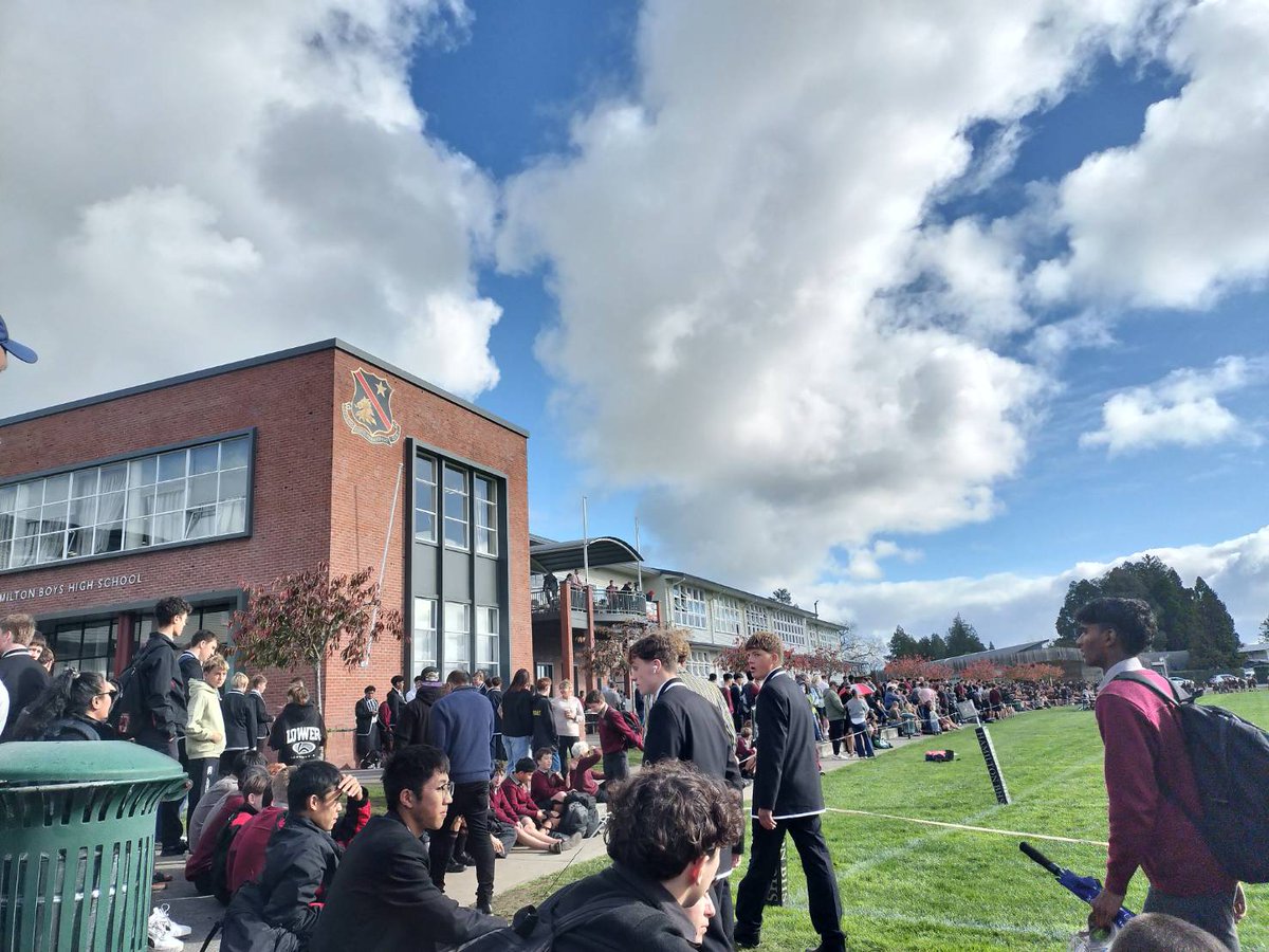 negorenger's tweet photo. 本日の和弥は🇳🇿🏉
ハミルトンボーイズとの交流試合でした。

　０🆚33で敗戦しましたが怪我人も多い中和弥はハーフではなくウイングで出場でした。

　ユーティリティプレーを出来るのも強みなのでこれからも頑張って
#NPBHS
#ニュープリマスボーイズハイスクール
#ワイルドナイツジュニアユース https://t.co/Dgwn4FMp5q