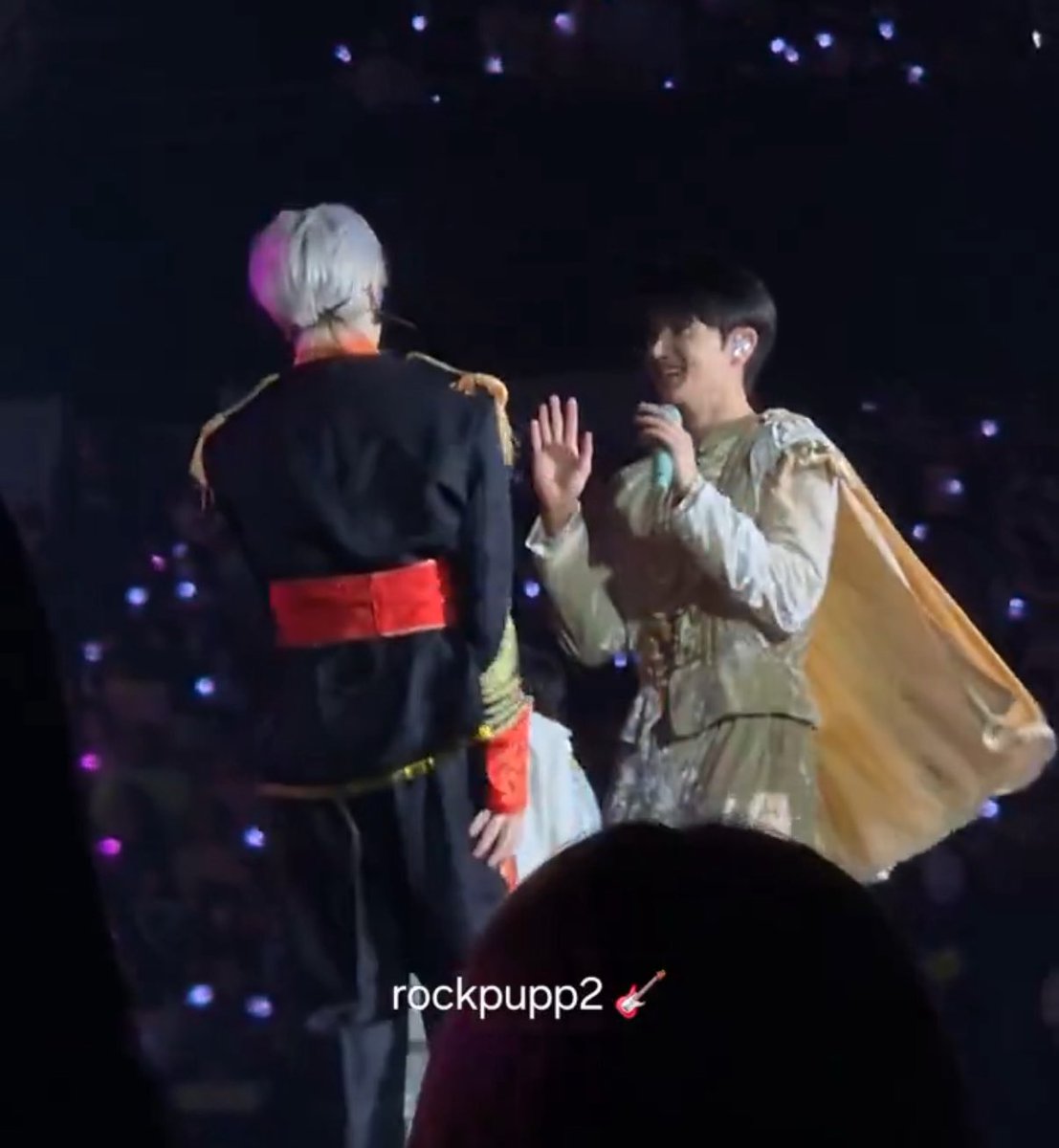 ㅈㄴ현실판으로보는느낌이라너무좋아.......