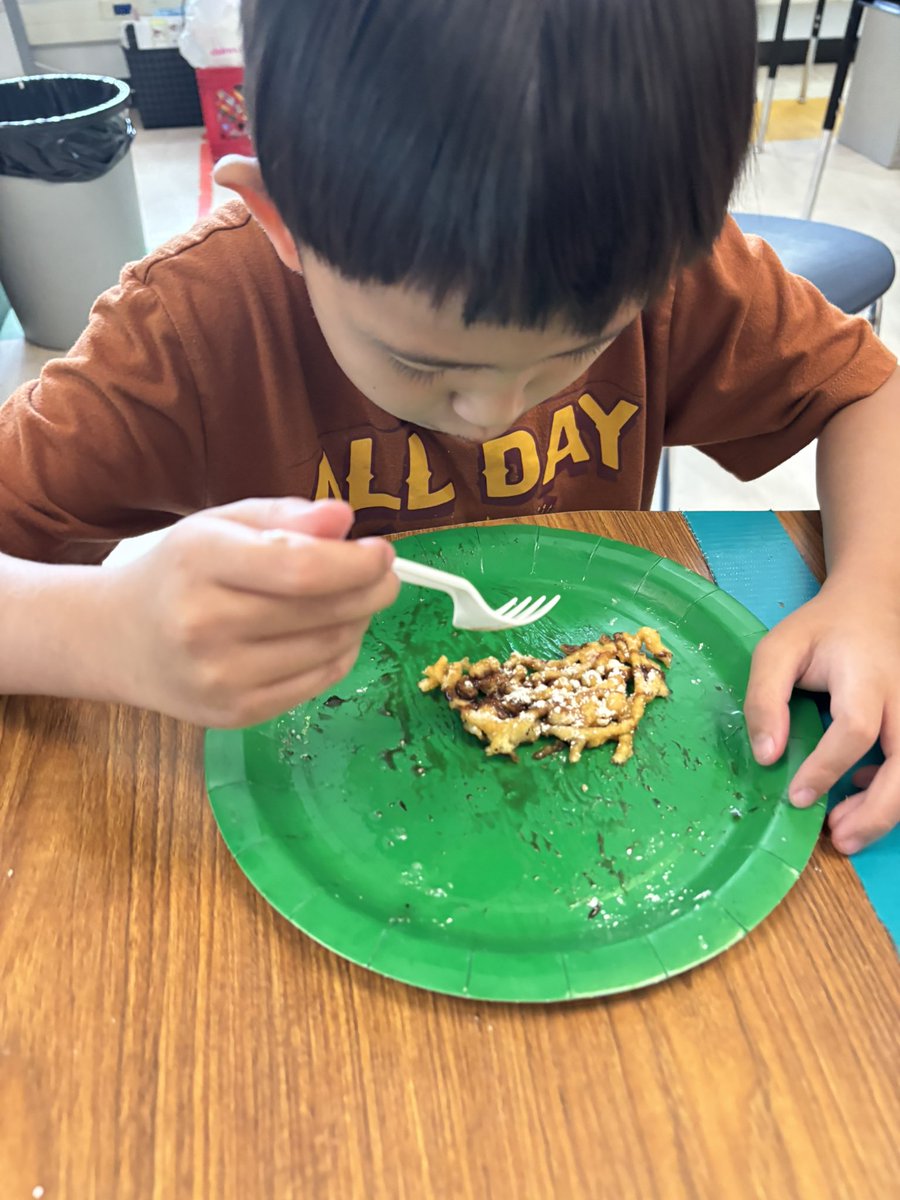 Adriana Salazar (@asalazlve) on Twitter photo We had our own carnival in the classroom today ! <a href="/jpb_coyotes_BES/">James P. Butler Elementary</a> lots of games, cotton candy , ice pops , funnel cakes and face painting :) we even dressed up as silly clowns ! We had our own carnival in the classroom today ! <a href="/jpb_coyotes_BES/">James P. Butler Elementary</a> lots of games, cotton candy , ice pops , funnel cakes and face painting :) we even dressed up as silly clowns !