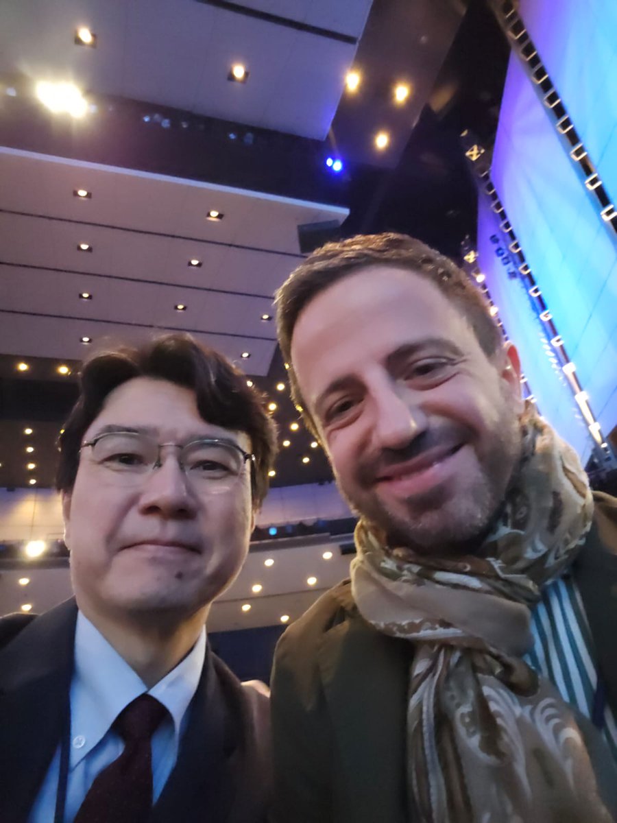 ACortelliniMD's tweet image. Followed an entire session at #ASCO25 side by side with @HHorinouchi !
Such a pleasure to finally meet him in person!
Best of luck for his new role on the @IASLC board of directors! 🫁👏 #LungCancer #ASCO25 #IASLC