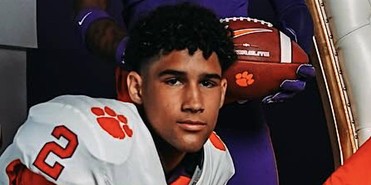 Tom Loy (@tomloy247) on Twitter photo Early on, <a href="/ClemsonFB/">Clemson Football</a> was an obvious "dream offer" for 5-star safety Joey O'Brien.
When he landed the offer, he knew an official visit would occur.
Over the weekend, it finally happened, and the Tigers crushed it.
VIP Story: 247sports.com/article/clemso…
<a href="/247Sports/">247Sports</a> / <a href="/Joey_obrien6/">Joey O’Brien</a> Early on, <a href="/ClemsonFB/">Clemson Football</a> was an obvious "dream offer" for 5-star safety Joey O'Brien.
When he landed the offer, he knew an official visit would occur.
Over the weekend, it finally happened, and the Tigers crushed it.
VIP Story: 247sports.com/article/clemso…
<a href="/247Sports/">247Sports</a> / <a href="/Joey_obrien6/">Joey O’Brien</a>