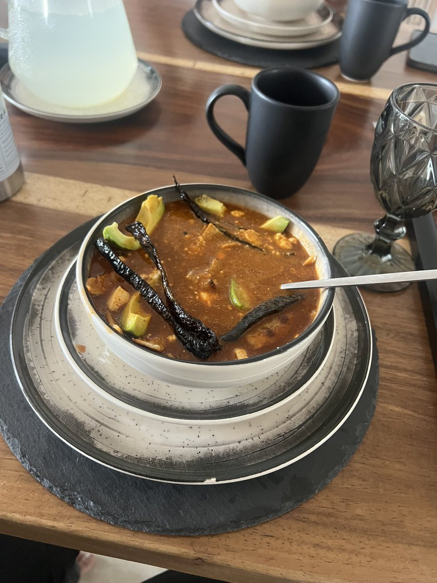 adlaibf's tweet photo. Tip para una vida grandiosa, consíganse un marido que cocine tan rico como el mío 🖤✨ https://t.co/kVj76cLuEz