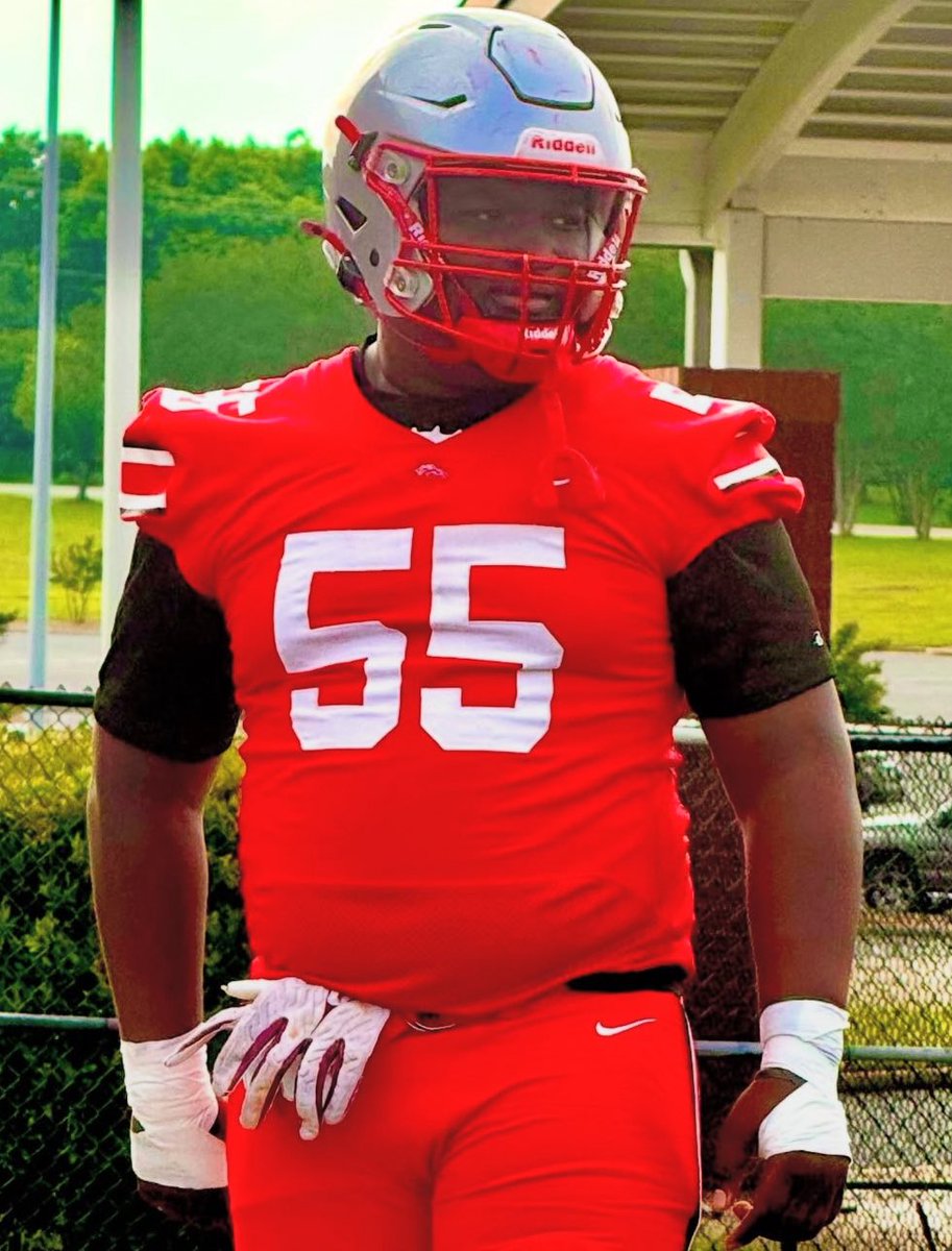 BIGBOYLEE2026's tweet image. 🚨Coaches get at me🚨
hudl.com/v/2QgH11
6’3 285
OL
Gpa:3.3
Co 2026!!
@southpointeFBSC @FootballSPHS @CoachDingle @Chisholm_Island @Hold_2017 @CoachPete1017 @CoachDezM @G_Yeldell7 !!