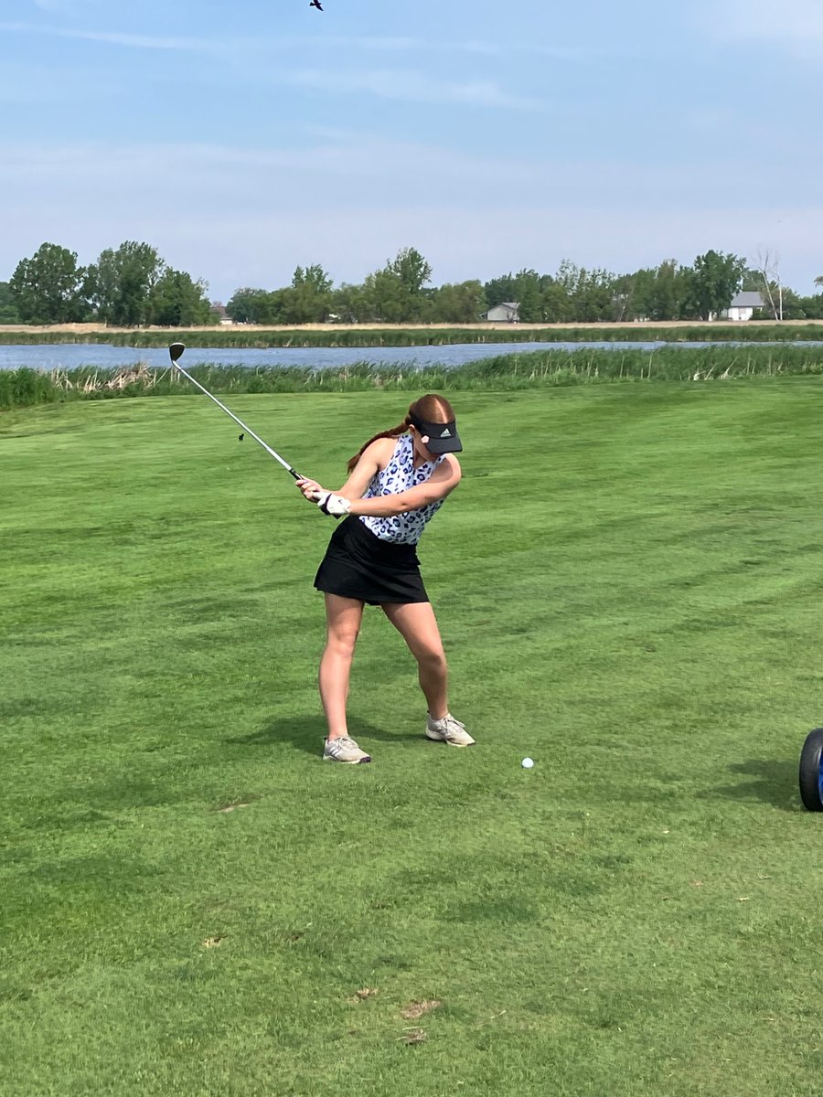garretsongolf's tweet photo. Day one of the #SDStateGolfTourney is in the books. Time to rest and do it all again tomorrow! #coachlife #golf #BlueDragons https://t.co/t9dM0yh4jN