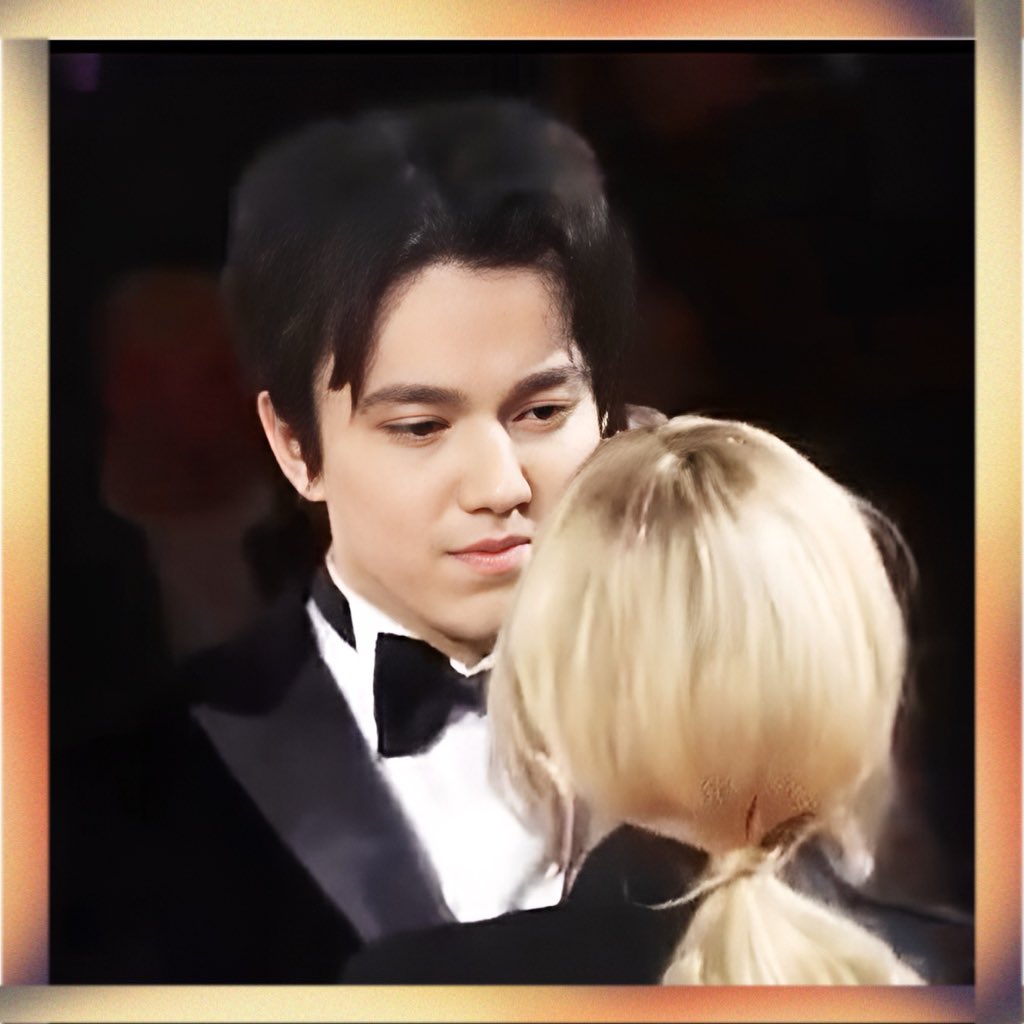 Dimash Epiglottis (@di_epiglottis) on Twitter photo <a href="/DiDearsHispanos/">Dimash&DearsHispanos</a> <a href="/LFabianOfficial/">Lara Fabian</a> Admiro la manera alegre y humilde de Dimash. Su corazón generoso y agradecido, que con un alma profunda, sensible y sabia, nos muestra que todos somos parte de un mismo mundo.
DIMASH AND LARA FABIAN
TWO UNUSUAL VOICES
#LondonConcert
DIMASH NEW MEETING <a href="/DiDearsHispanos/">Dimash&DearsHispanos</a> <a href="/LFabianOfficial/">Lara Fabian</a> Admiro la manera alegre y humilde de Dimash. Su corazón generoso y agradecido, que con un alma profunda, sensible y sabia, nos muestra que todos somos parte de un mismo mundo.
DIMASH AND LARA FABIAN
TWO UNUSUAL VOICES
#LondonConcert
DIMASH NEW MEETING
