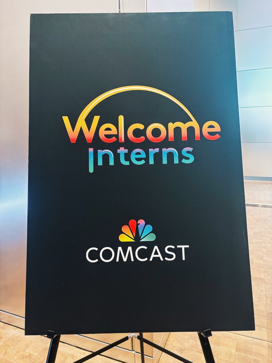 Yesterday marked my first day as a corporate communications intern at Comcast NBCUniversal's government and policy division where I got the opportunity to travel to the Comcast Technology Center in Philadelphia

Very excited for another Washington, DC summer!

#iworkforcomcast