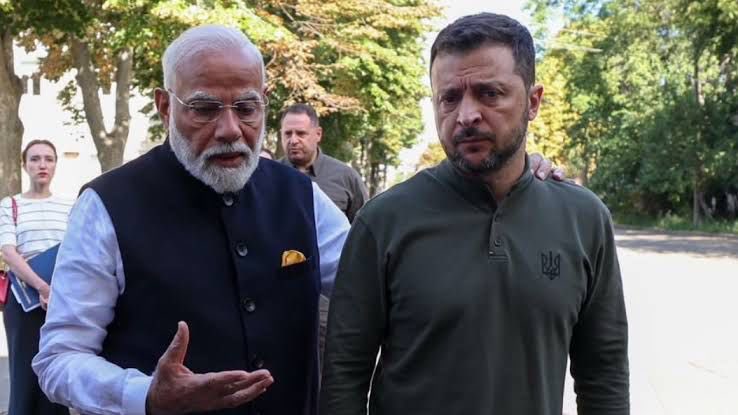यावेळी साईड कुणायची घ्यायचीय? झेलेंन्स्की की व्लादिमीर पुतीन ? की काहीच बोलायचं नाही ?