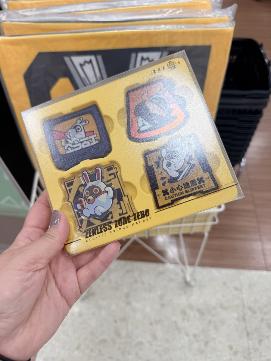 【コミLab.】
緊急入荷！！！
ボンプクッション、マグネット入荷しました！！！
数に限りがありますので、おひとり様１つでお願いいたします！！

#ゼンレスゾーンゼロ