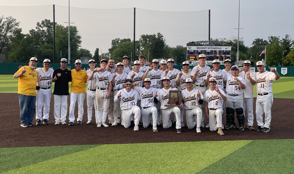 Kyle Sokeland (@kylesokeland) on Twitter photo Central stood at 3-16 on May 9. But the team never lost faith - a mindset that emanated from the head coach. On <a href="/CHSBearsBasebal/">CHSBearsBaseball</a> beating Memorial in the 3A final at Braun Stadium and more:
courierpress.com/story/sports/h… Central stood at 3-16 on May 9. But the team never lost faith - a mindset that emanated from the head coach. On <a href="/CHSBearsBasebal/">CHSBearsBaseball</a> beating Memorial in the 3A final at Braun Stadium and more:
courierpress.com/story/sports/h…
