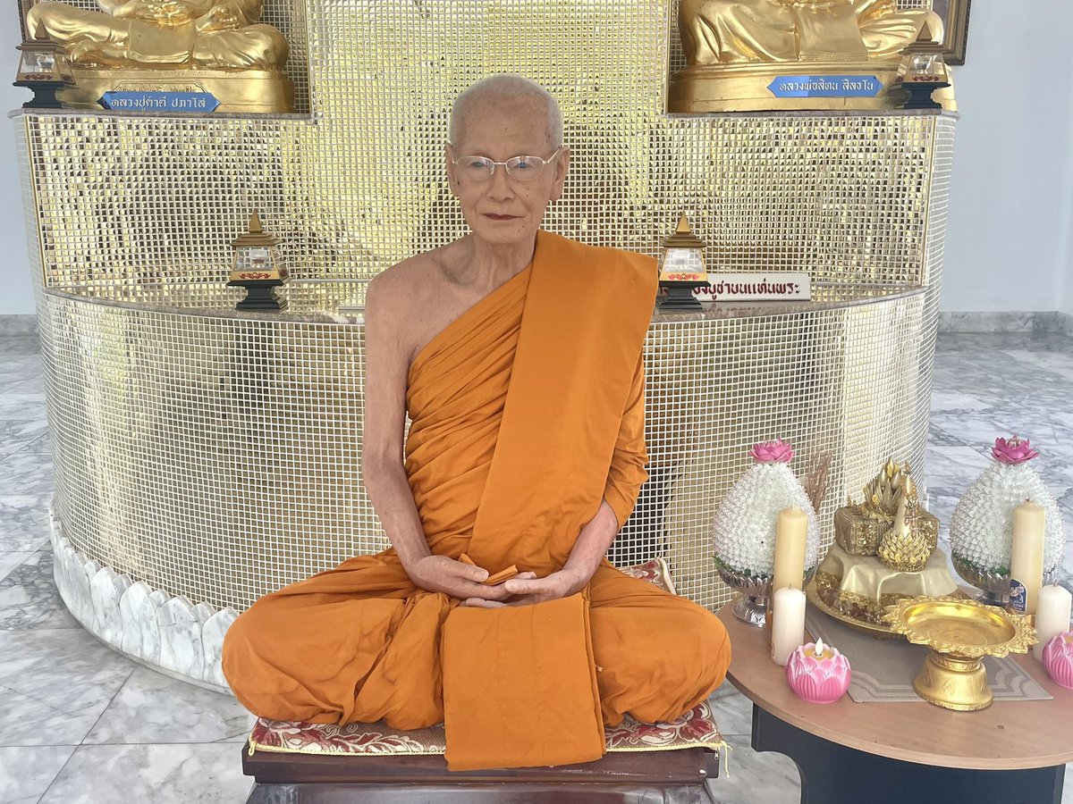 タイの僧侶フィギュア写真bot (@figure_monk) / Posts / X