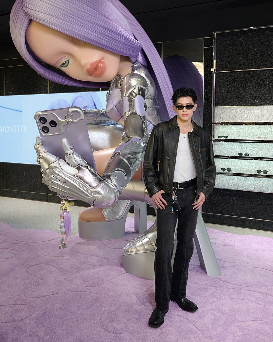 Davika, Dew, and Pond arrive at the Pocket Collection pop-up stores worldwide.
⠀
Transform yourself into a unique Bratz character with our exclusive AI Photo Booth available at our pop-up stores.
⠀
Pocket Collection Pop-up Stores
⠀
Los Angeles
8552 Melrose Ave, West Hollywood,