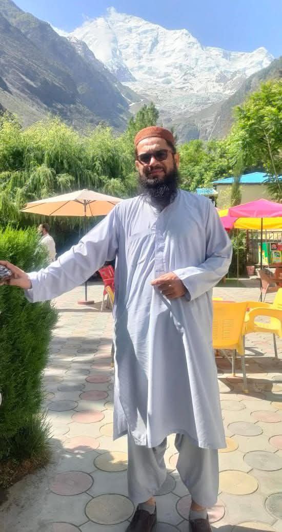 पाकिस्तान में कल अज्ञात भाइयों ने जैश-ए-मोहम्मद के कमांडर मौलाना अब्दुल अजीज को 72 हूरों के पास भेज दिया ☺️